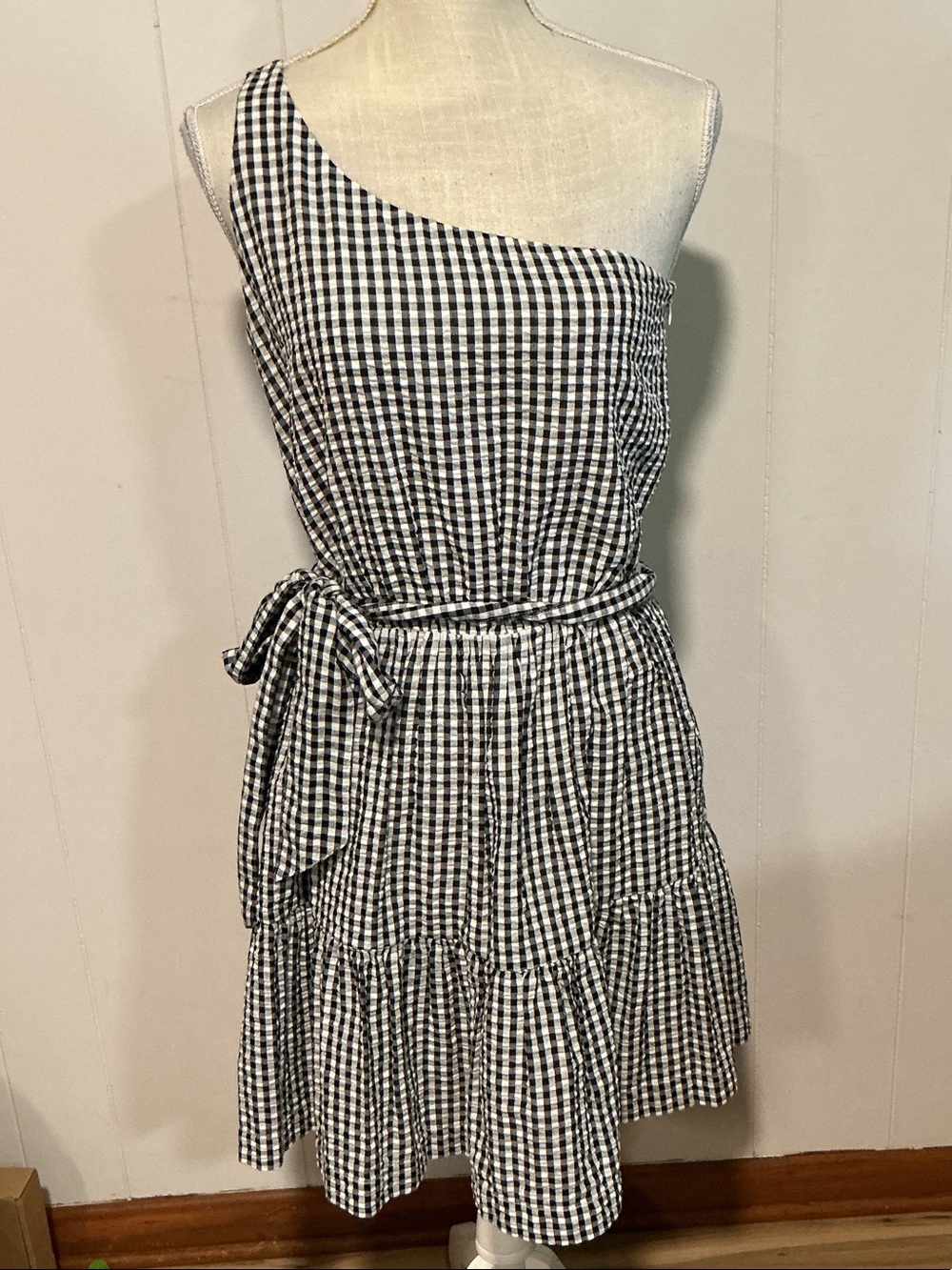 Vineyard Vines Black and White Gingham One-Shoulder Dress